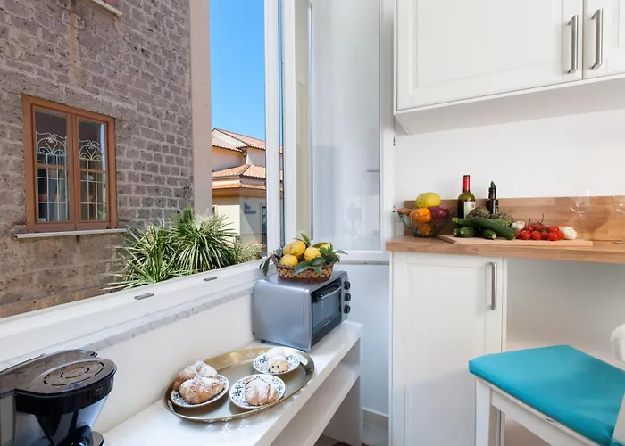 Nyaraló Shine House