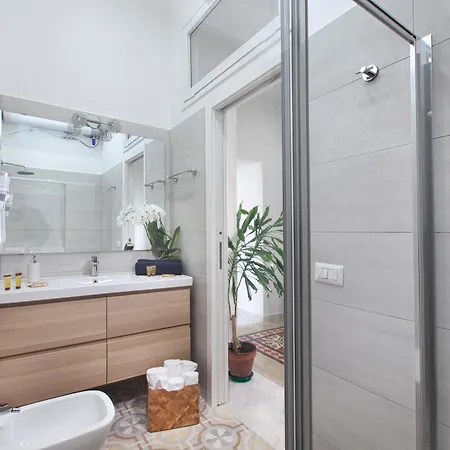 Shine House Ferienhaus *